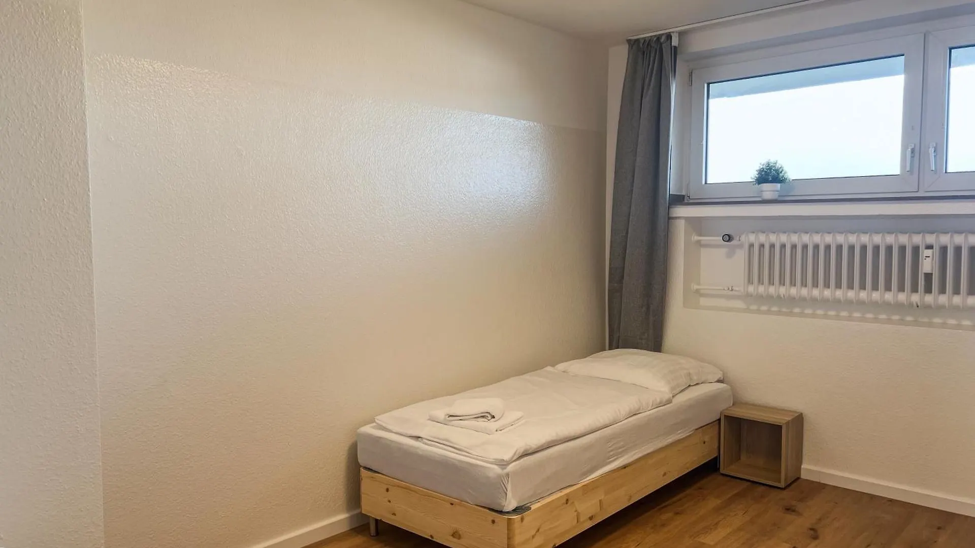 T&K Apartments - Duesseldorf - 3 Room Apartment With Private Parking 7Min Fair And Airport Dus