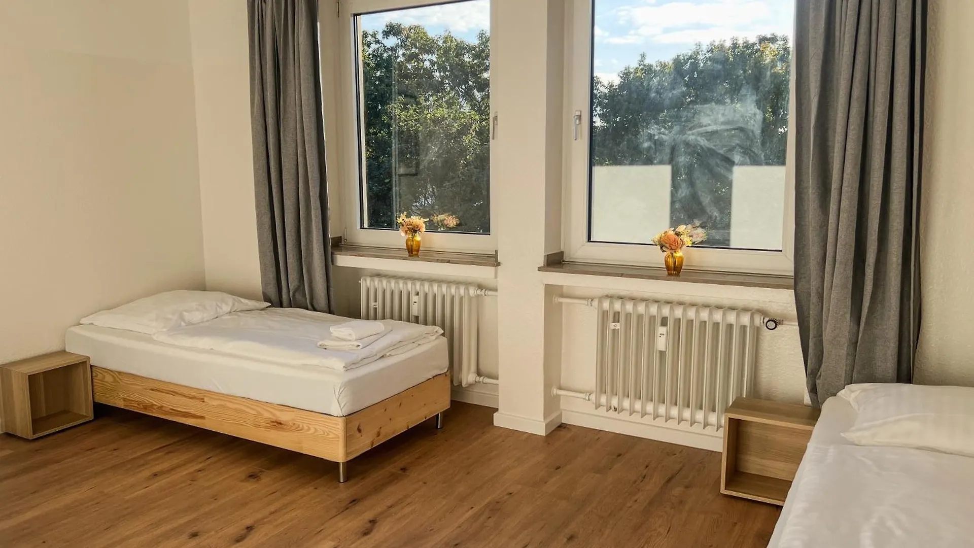T&K Apartments - Duesseldorf - 3 Room Apartment With Private Parking 7Min Fair And Airport Dus Germany