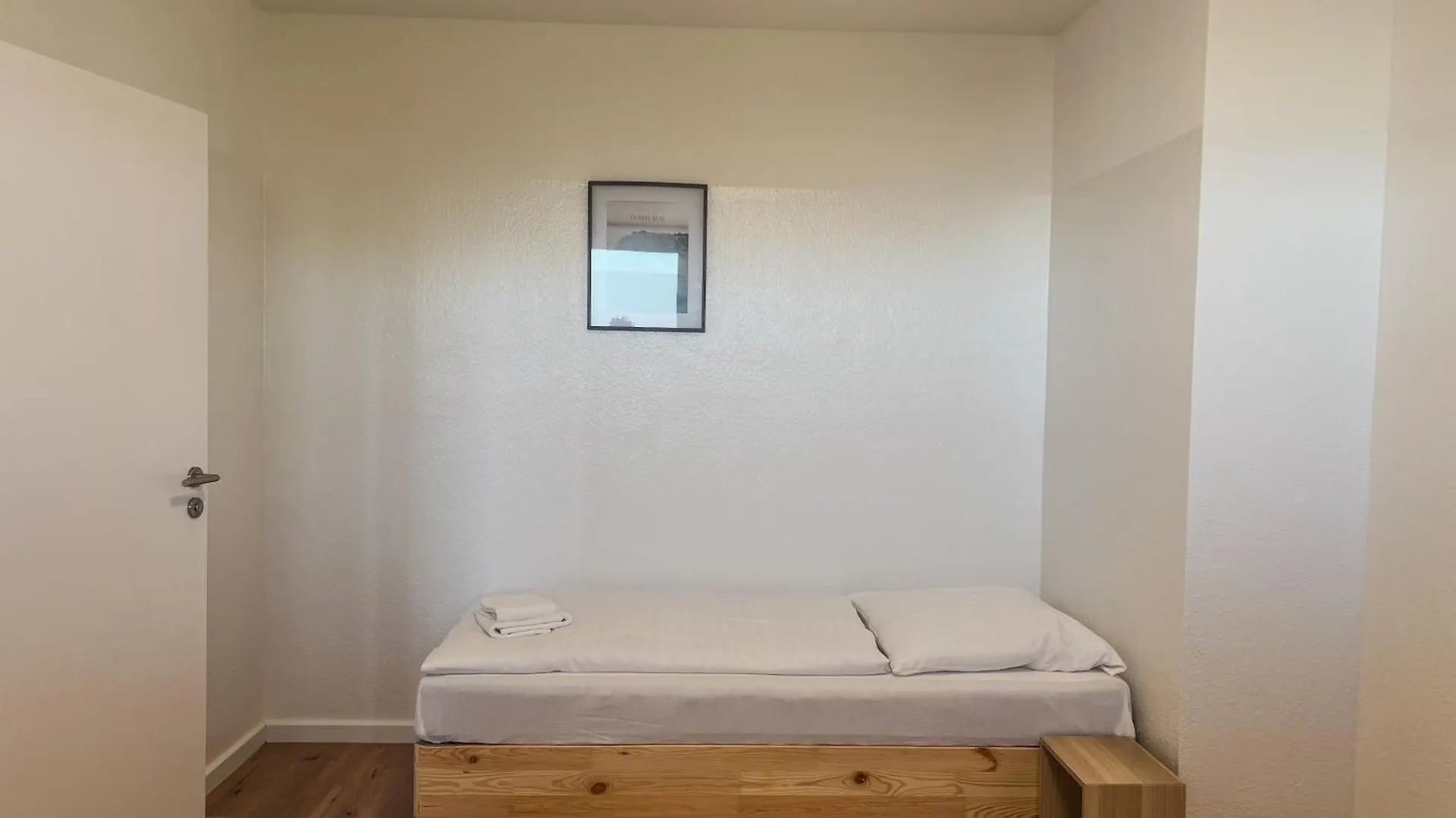 T&K Apartments - Duesseldorf - 3 Room Apartment With Private Parking 7Min Fair And Airport Dus Dusseldorf