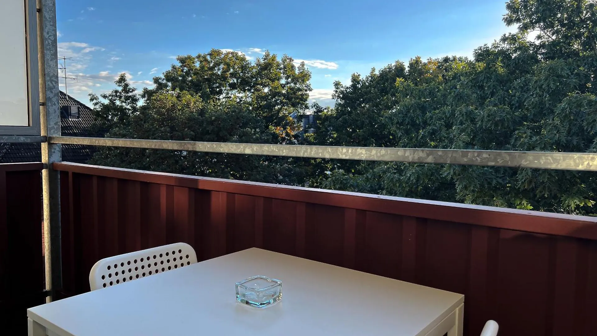 T&K Apartments - Duesseldorf - 3 Room Apartment With Private Parking 7Min Fair And Airport Dus  Dusseldorf